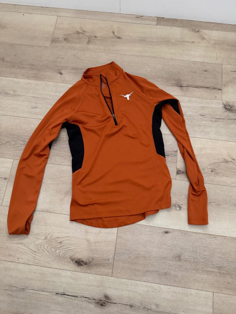 Adult Medium longhorns quarter zip UT longhorns